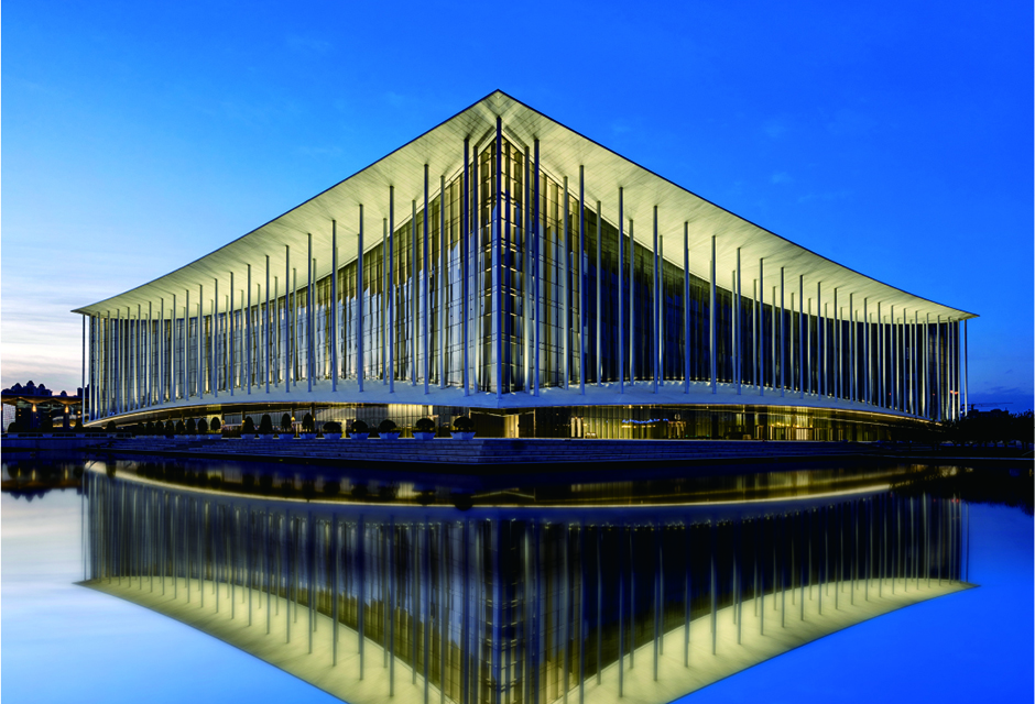 ����������